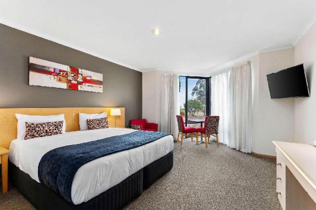 quality inn and suites traralgon