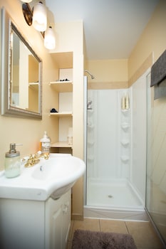 alpenrose bandb revelstoke