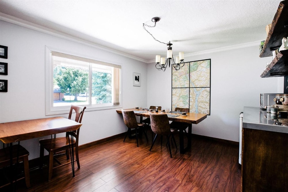 alpenrose bandb revelstoke