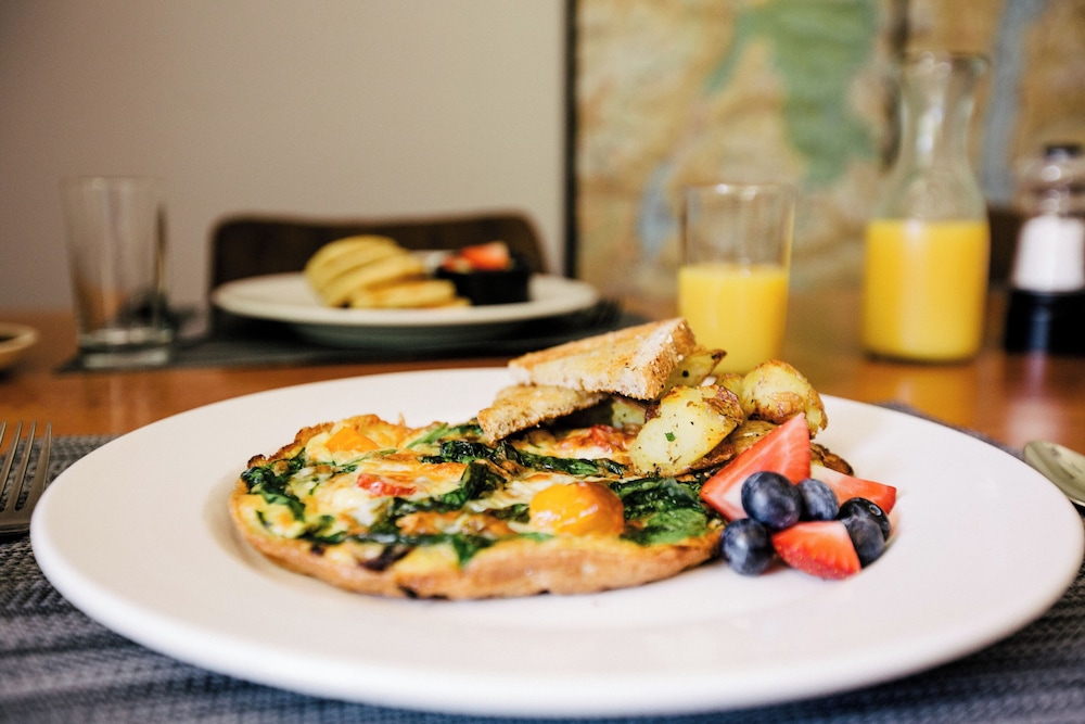 alpenrose bandb revelstoke