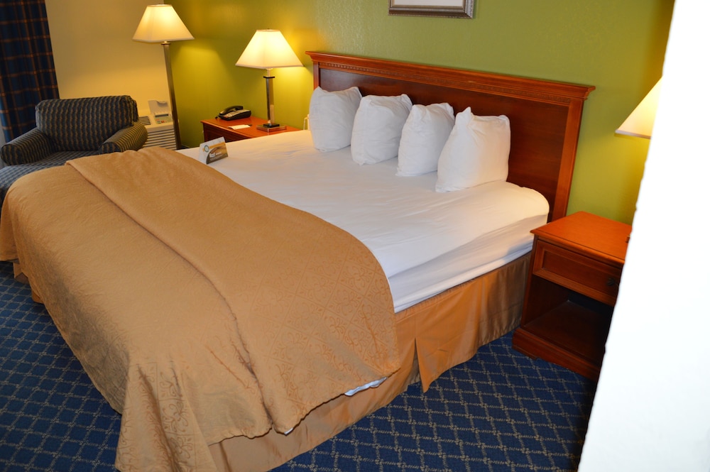 quality inn midtown