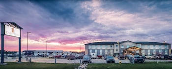 Timber Ridge Inn And Suites,Near Fox Creek Church,4 star