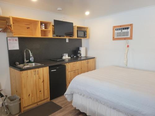 quest motel