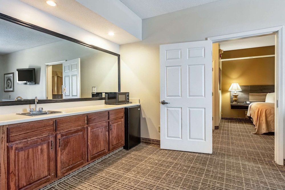 quality inn rome south