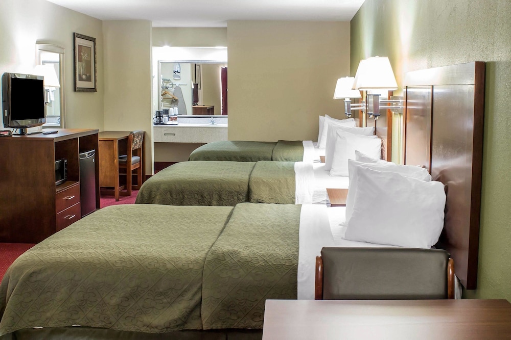 quality inn selma smithfield