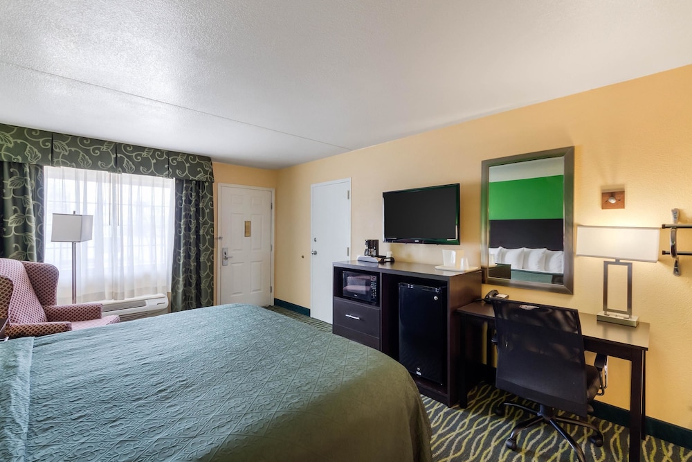 quality inn siloam springs west