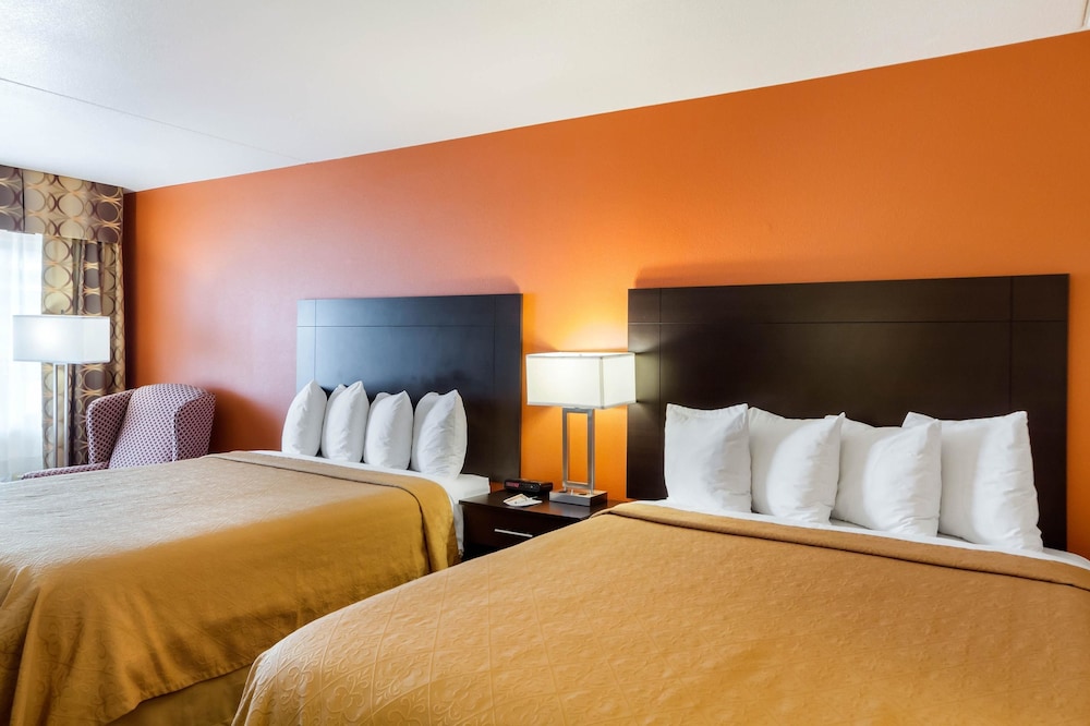 quality inn siloam springs west