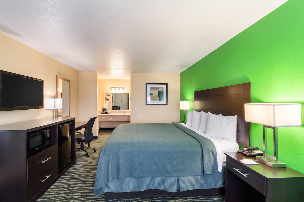 quality inn siloam springs west