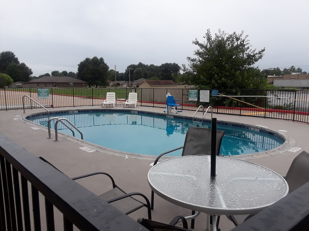quality inn siloam springs west