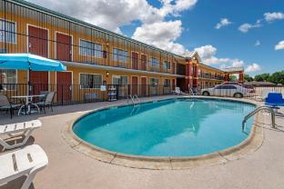 quality inn siloam springs west
