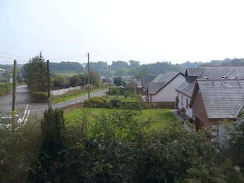 the village inn and kirtle house bandb