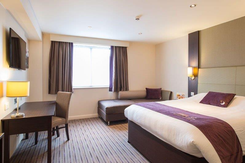 Premier Inn Basingstoke Town Centre,Basingstoke And Deane>>Basingstoke,3 star