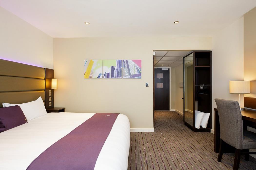 Premier Inn Basingstoke Town Centre,Basingstoke And Deane>>Basingstoke,3 star
