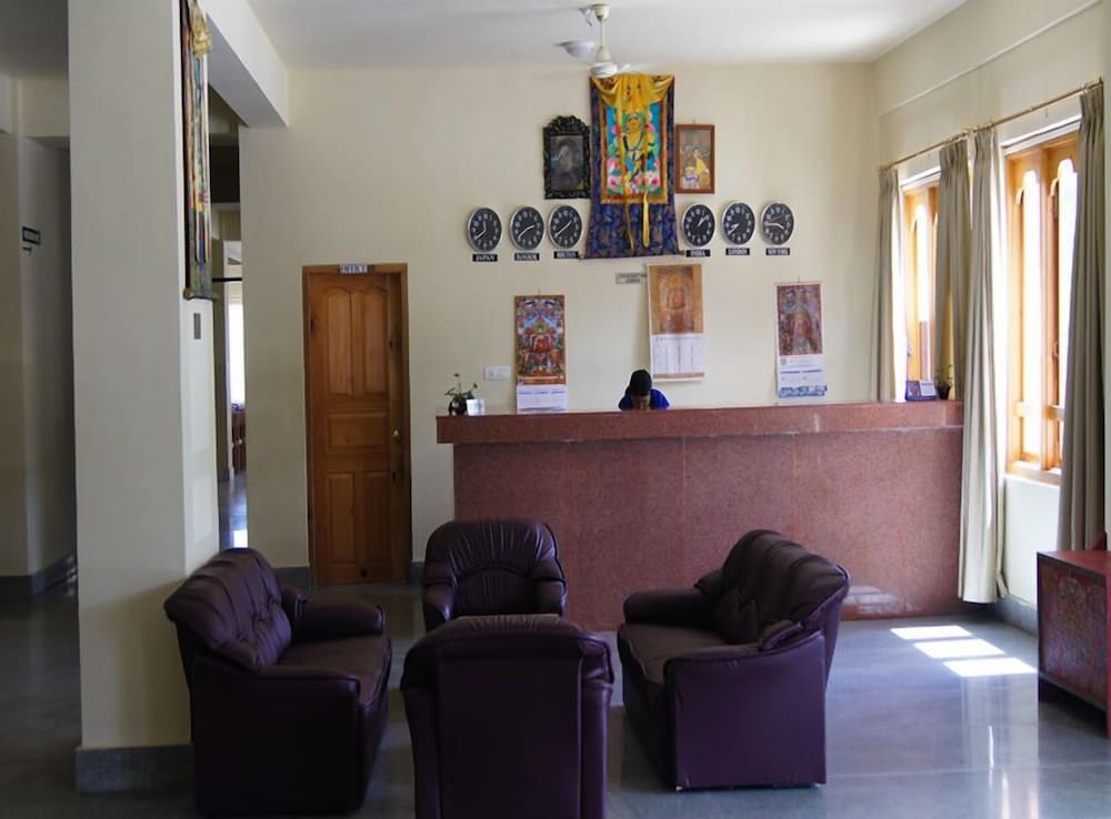 hotel pema karpo
