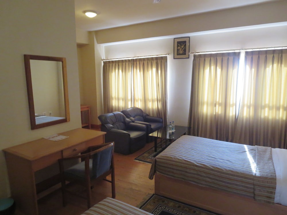 hotel pema karpo