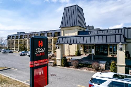 Hotel De La Rive,Sainte-Anne-De-Sorel>>Joliette,4 star