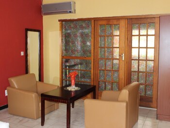 oasis motel