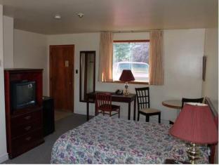 Knights Inn Cobourg,Cobourg>>Bailieboro,2 star