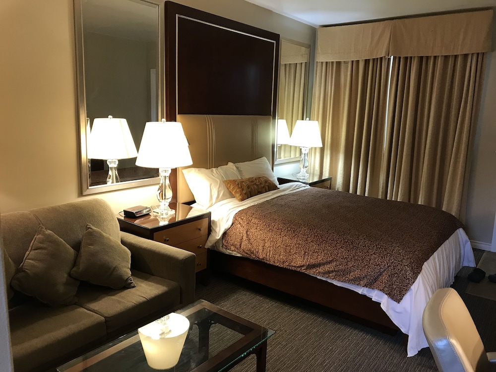 cardinal court motel