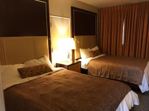 cardinal court motel