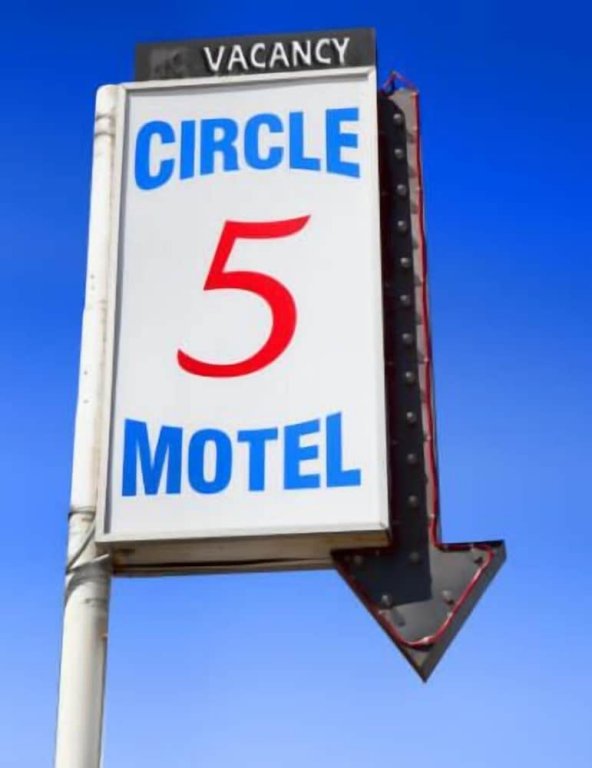 circle 5 motel