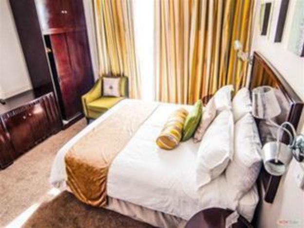 tlotlo hotel and conference center