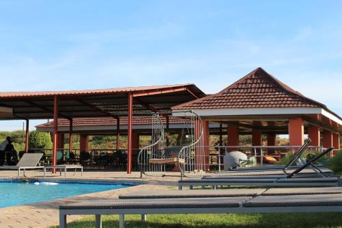 Tlotlo Hotel And Conference Center,South-East>>Gaborone,4 star