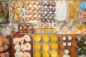 bella vista beach hotel and studios