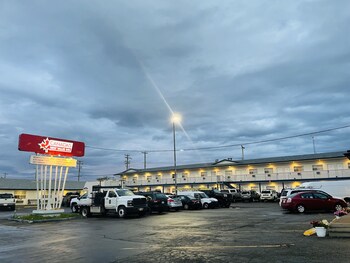 canadas best value inn fort st john