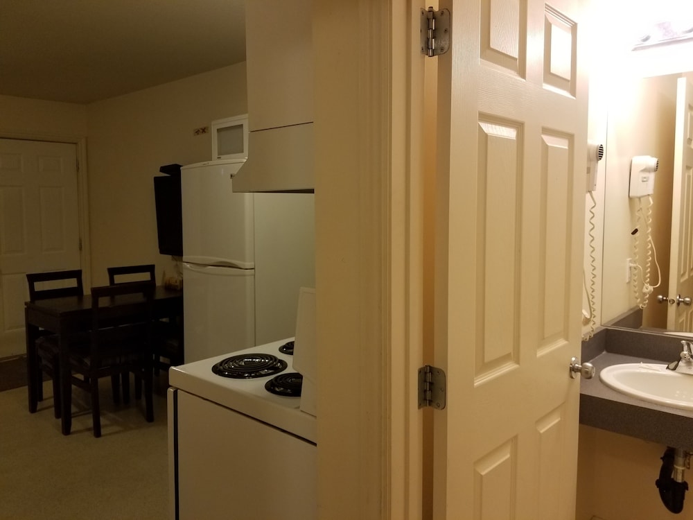 canadas best value inn fort st john