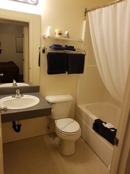 canadas best value inn fort st john