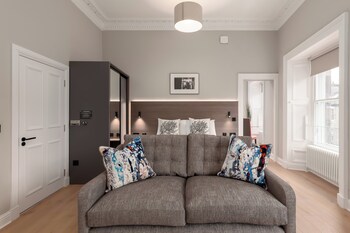 destiny scotland george iv apartments