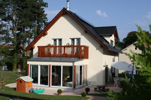Bnb Les Coquelicots,Mies>>Geneva,2 star