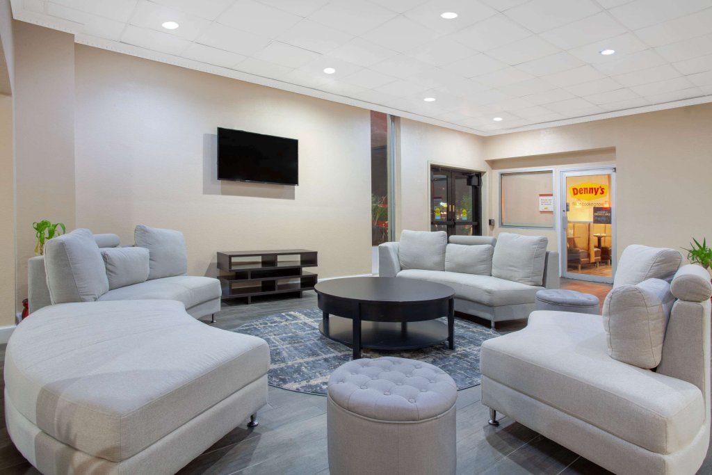 ramada by wyndham titusville kennedy space center