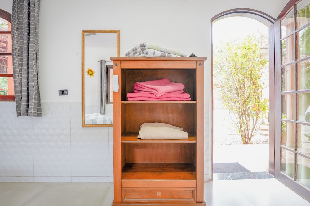 velinn pousada toca do guaiamum