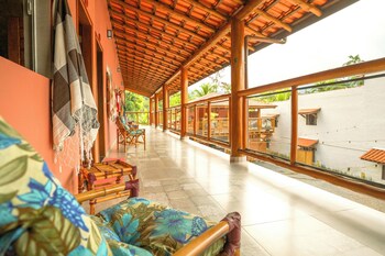 velinn pousada toca do guaiamum