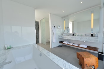 ramee grand hotel and spa