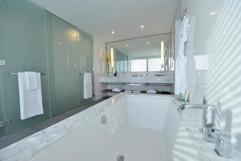 ramee grand hotel and spa