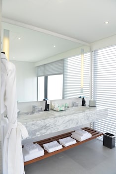 ramee grand hotel and spa