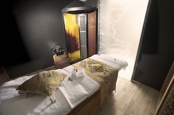 ramee grand hotel and spa