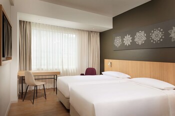 park inn by radisson clark