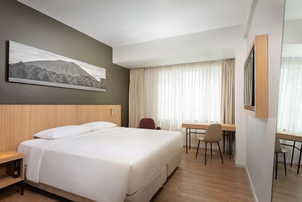 park inn by radisson clark