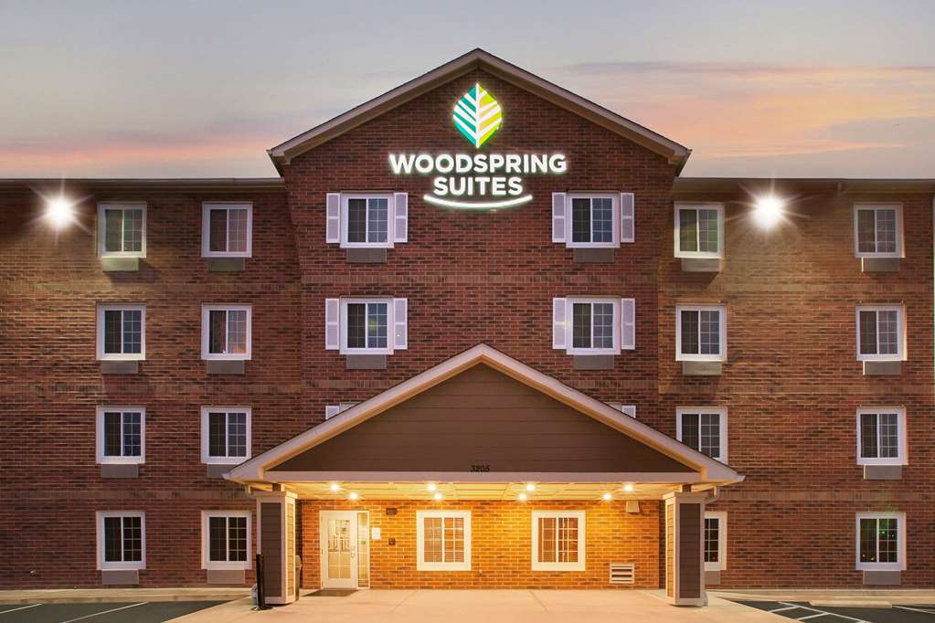 woodspring suites columbus urbancrest