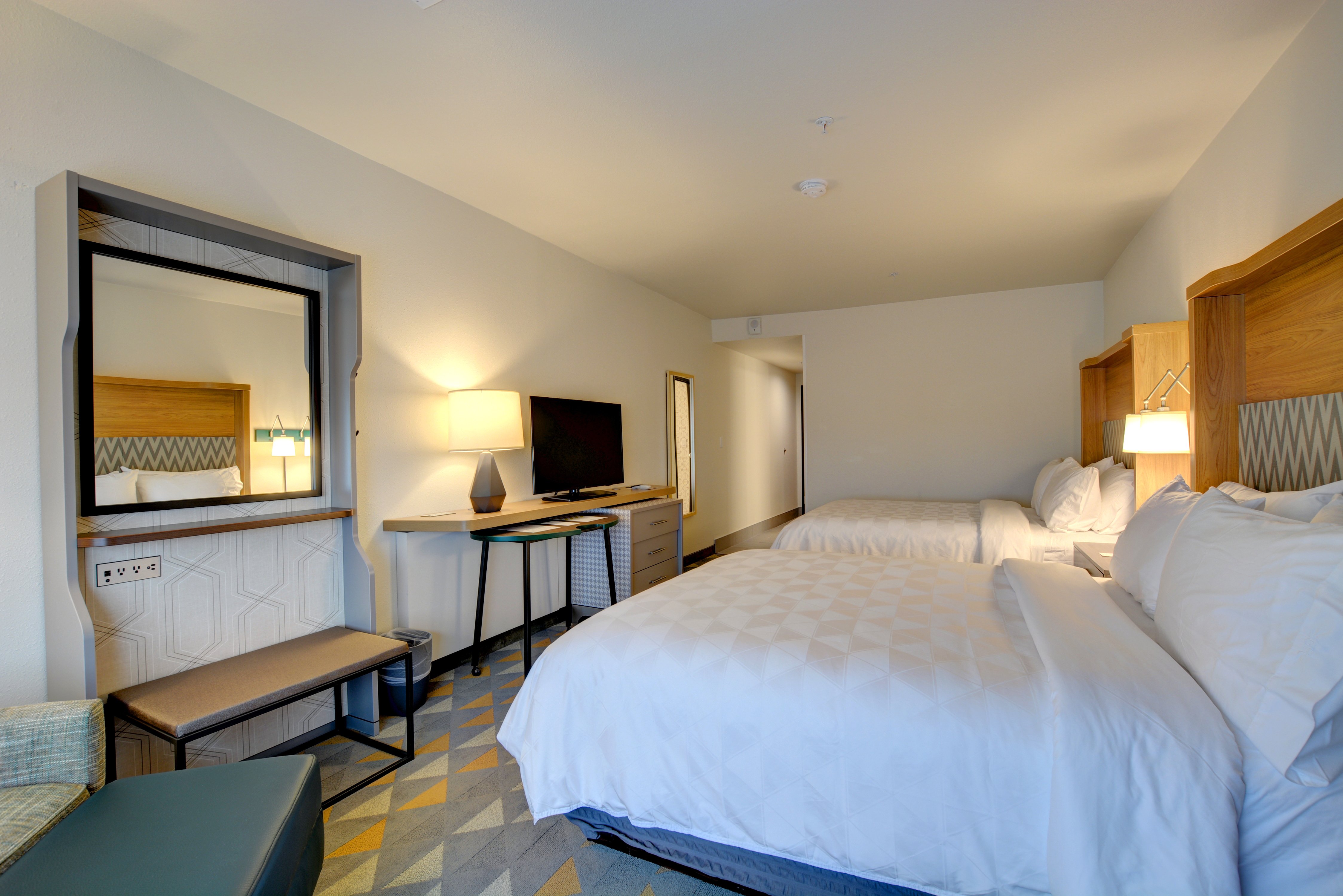 holiday inn salem by ihg