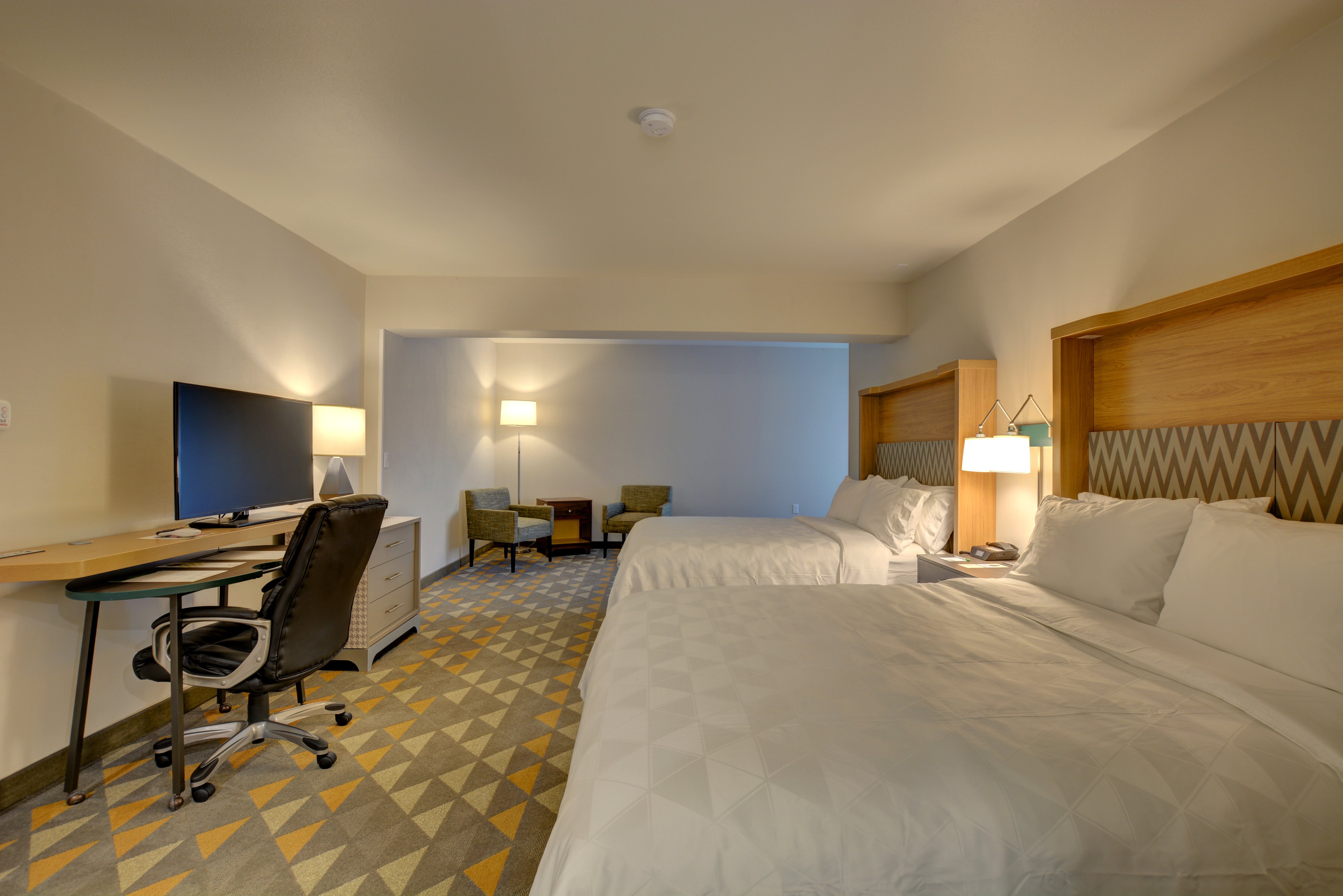 holiday inn salem by ihg