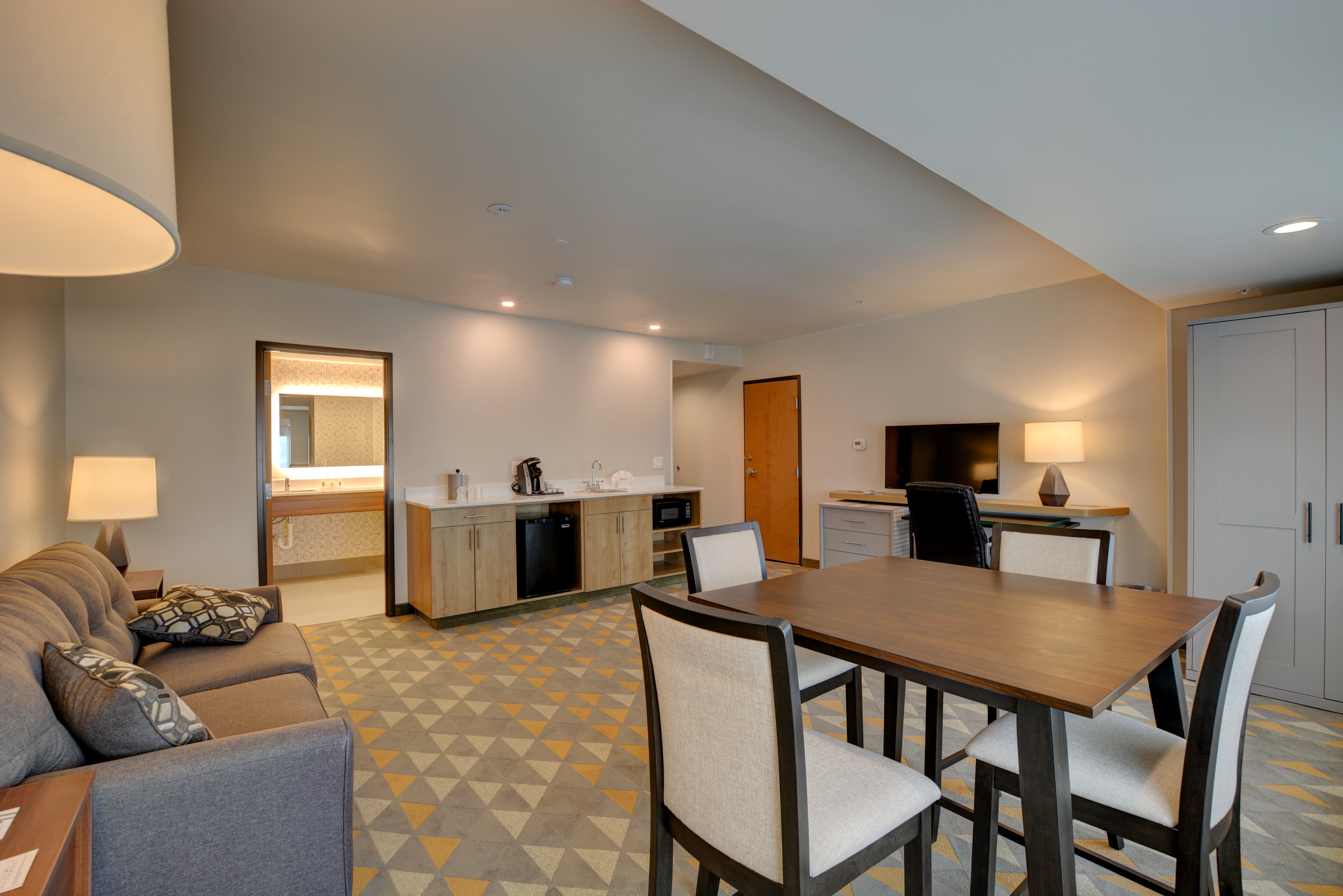holiday inn salem by ihg