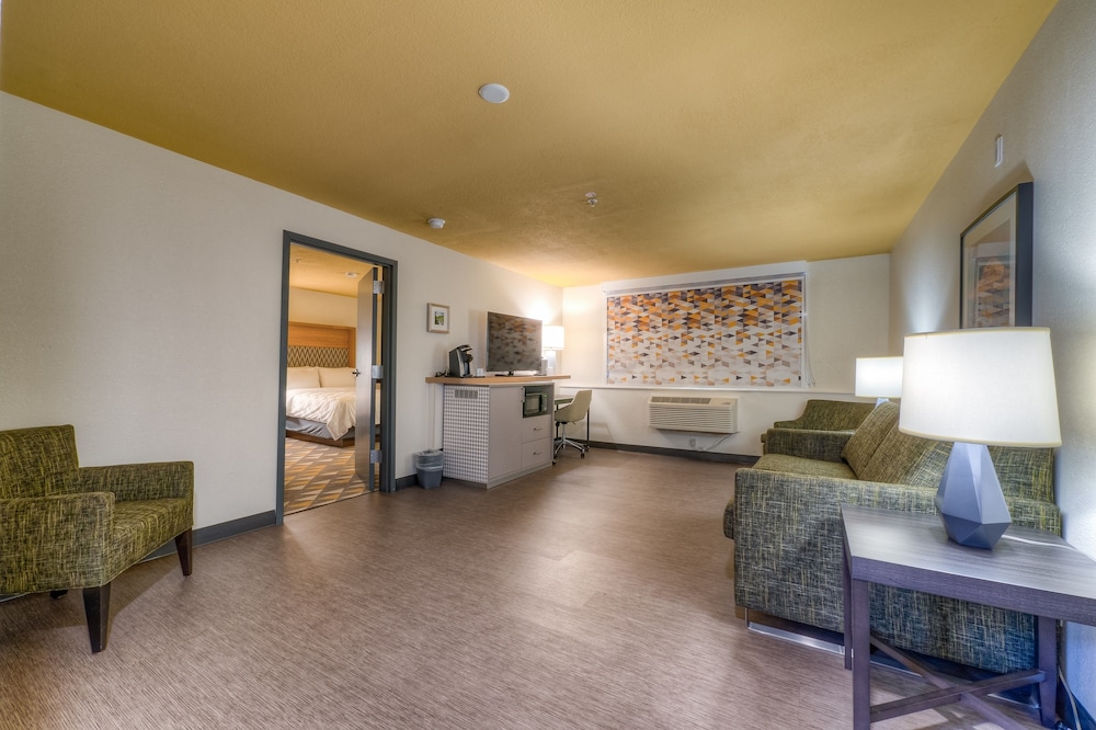 holiday inn tacoma mall by ihg