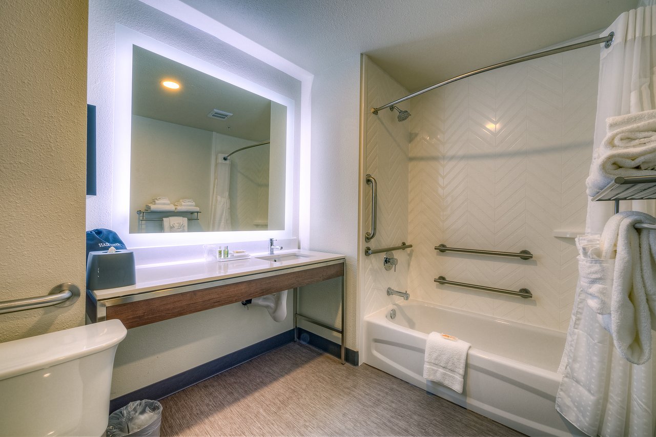 holiday inn tacoma mall by ihg