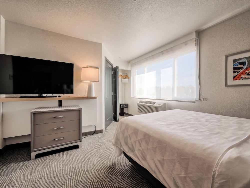 holiday inn tacoma mall by ihg