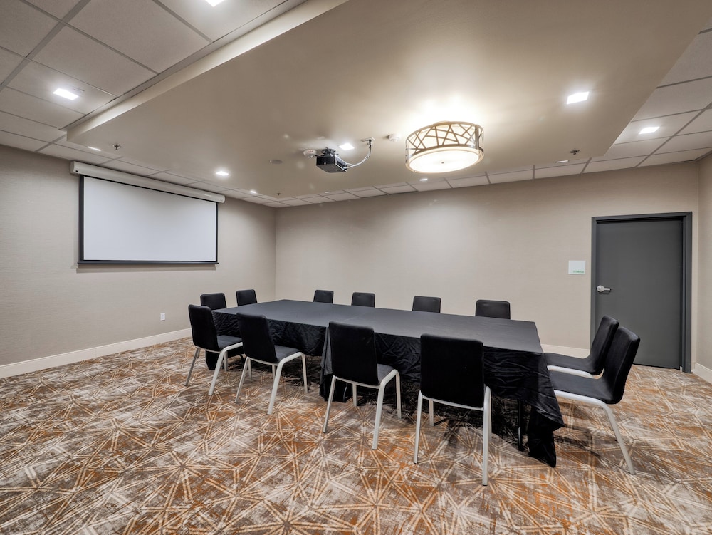 holiday inn tacoma mall by ihg